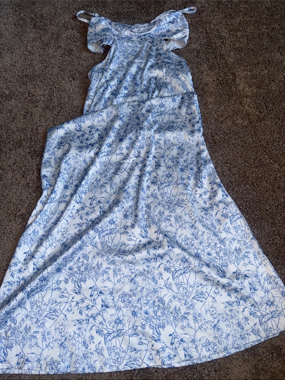 Shen white and blue maxi dress